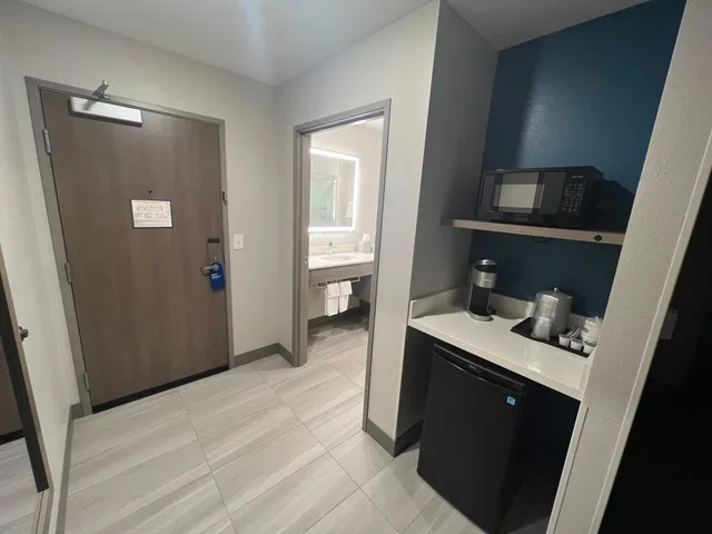 جناح بسريرين كوين، Holiday Inn Express & Suites - Tomah, an IHG Hotel 4/4