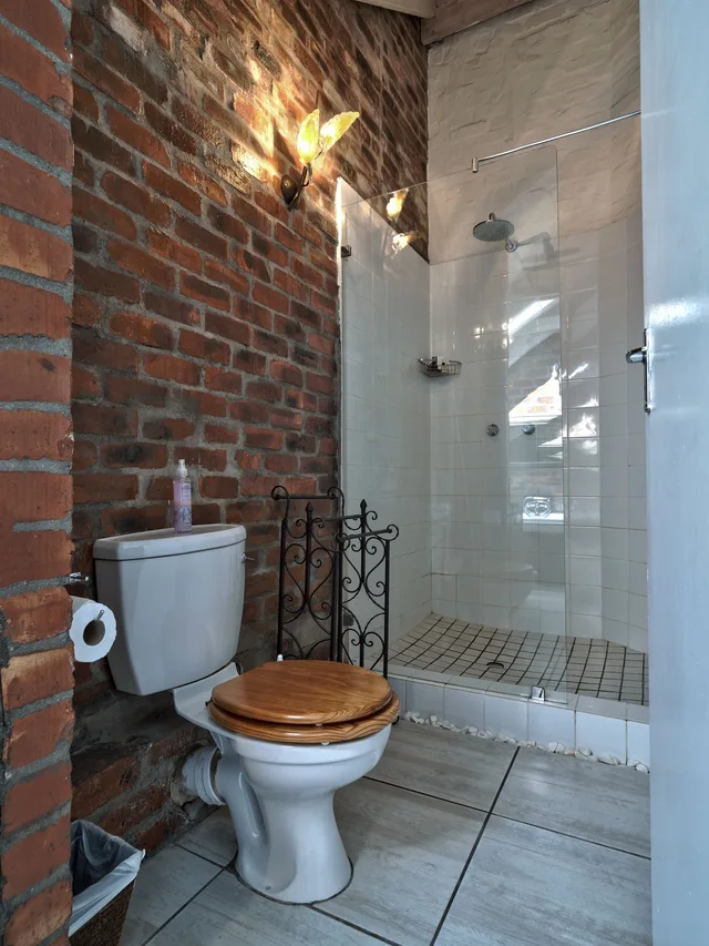 Penthouse, King and Twin Beds, Los Olivos At The Yard 2/2