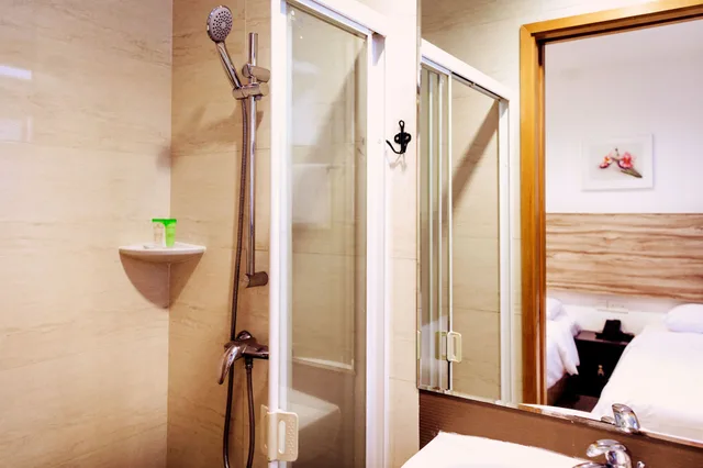 غرفة ديلوكس بسريرين منفصلين، Victoria Hotel, a NuVe Group Collection 9/10