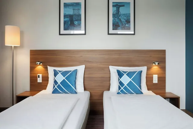 غرفة قياسية بسريرين منفصلين، Four Points Flex by Sheraton Essen 3/4