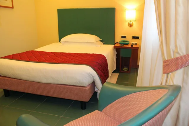 French, Single، Hotel Cristallo 2/3