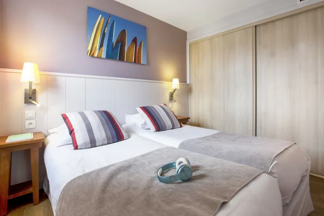 1 Bedroom, Apartment, Twin Beds, Sofa, Pierre And Vacances Premium Residence Haguna Formerly Pierre And Vancances Residence Haguna 1/3