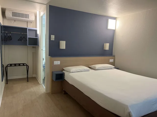 غرفة قياسية بسرير مزدوج، Kyriad Direct Montpellier Ouest Saint Jean De Vedas 3/9