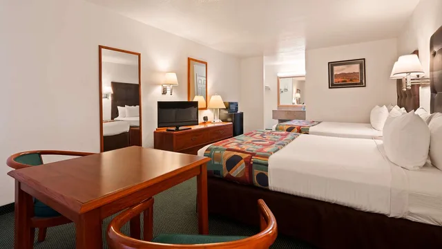 غرفة بسريرين كوين، Best Western Colorado River Inn 5/6