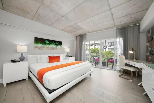 غرفة سوبيريور بسرير مزدوج بشرفة، Riviera Suites South Beach 1/1