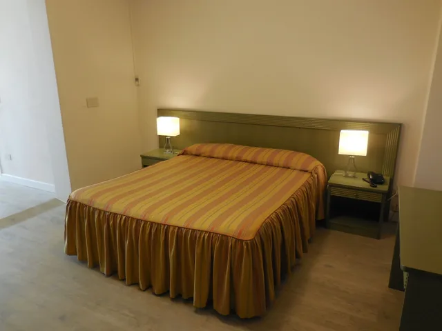 غرفة ثلاثية بسرير مزدوج وسرير فردي بشرفة، Hotel Lupori 1/2