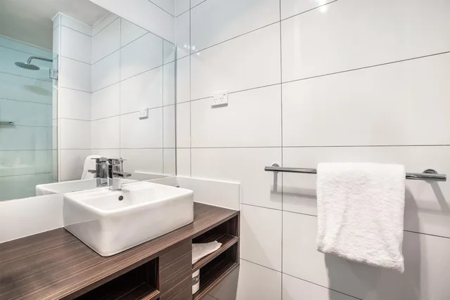 استوديو بسرير كوين وسرير فردي، Nightcap at the Ranch Hotel 3/3