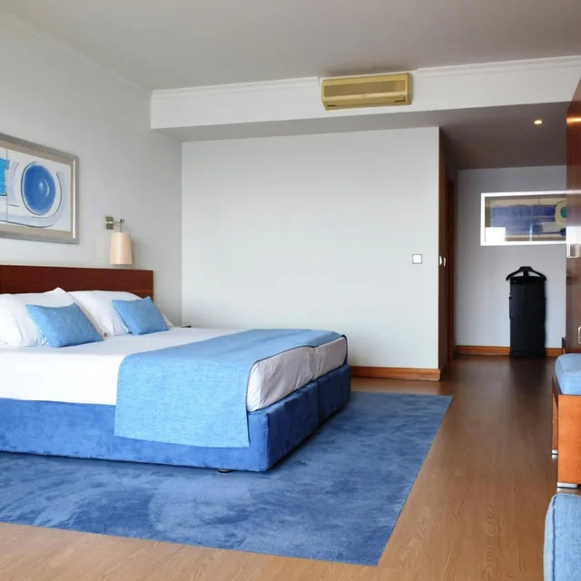 غرفة بريميوم بسرير فردي بإطلالة على البحر، Madeira Regency Cliff - Adults Only 2/7