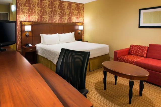 Room, King Bed, Accessible, Sonesta Select Scottsdale At Mayo Clinic Campus 5/18