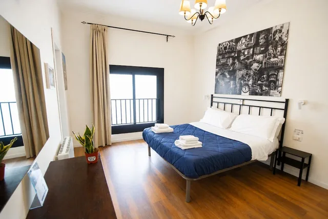 Economy, Double Bed, Ostello Bello Napoli 1/10