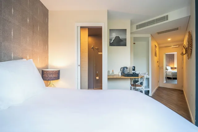 غرفة كومفورت بسرير كوين، La Finca (ex Auberge Flora) 1/5