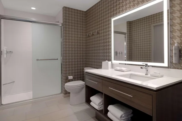 استوديو بسريرين كوين، Home2 Suites by Hilton Bristol 5/5