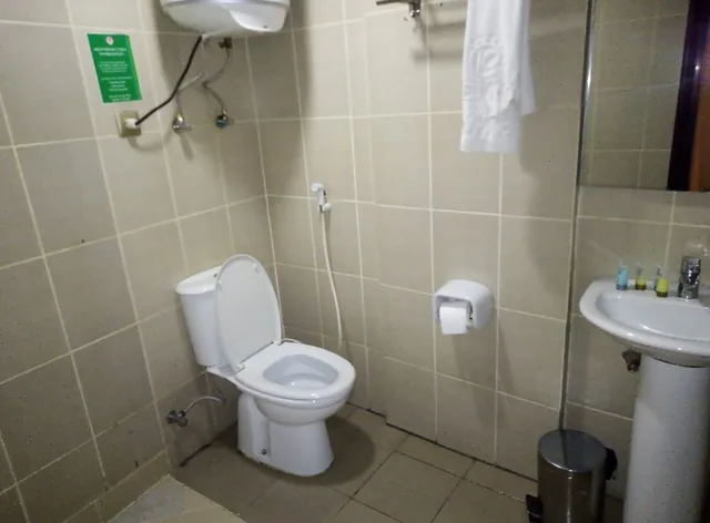 غرفة كومفورت بسريرين منفصلين بشرفة، Kaleb Hotel 5/5