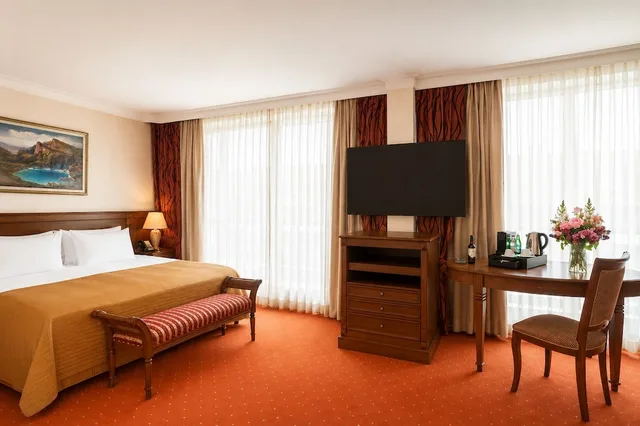 جناح جونيور بسرير كينج، Crystal Palace Boutique Hotel 7/10