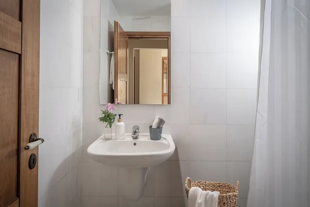 فيلا بأربعة أسرّة بغرفتي نوم بإطلالة جزئية على البحر بمسبح خاص، Istron Villas 8/8