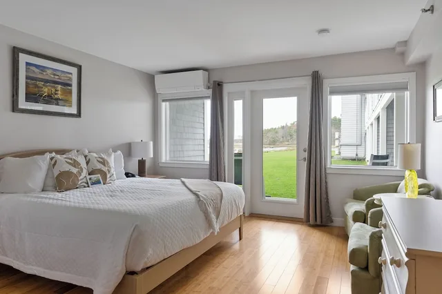 Room, King Bed, Port Side, Accessible، Nonantum Resort 1/5