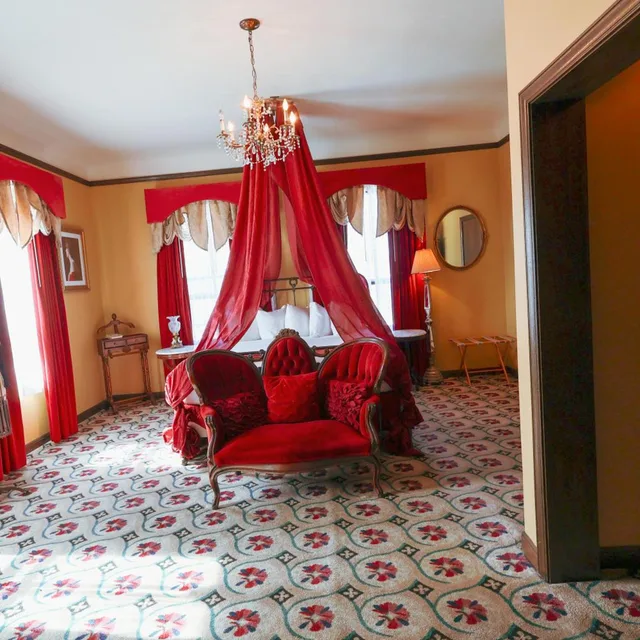 جناح ديلوكس بسرير كينج، Mizpah Hotel 1/4