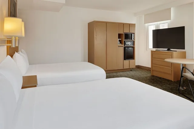 غرفة سوبيريور بسريرين مزدوجين، Hotel Monterrey Macroplaza 6/9