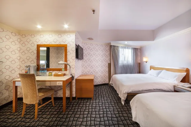 غرفة عائلية ثلاثية بسرير مزدوج وسرير فردي، Ferrary Hotel 2/2
