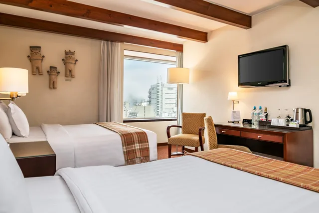 غرفة كلاسيكية بسريرين منفصلين، Casa Andina Premium Miraflores 3/6