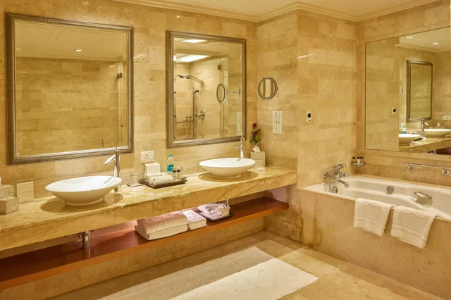 جناح رئاسي جونيور، The Leela Mumbai - Resort Style Business Hotel 3/3