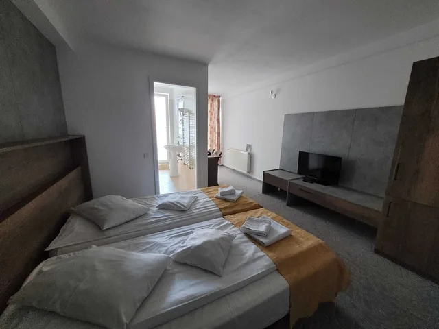 Room, Double Bed, Hotel City Center 7/10