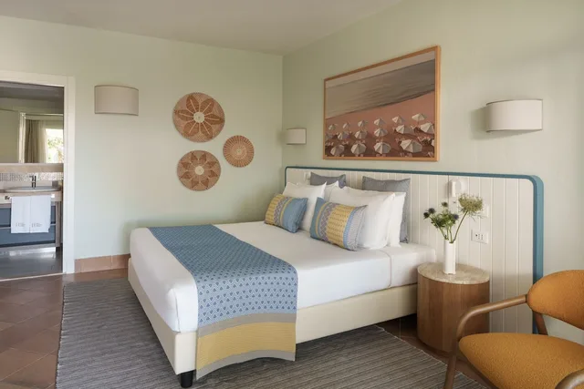 Superior, Double Bed, Chia Laguna - Hotel Village 4/5