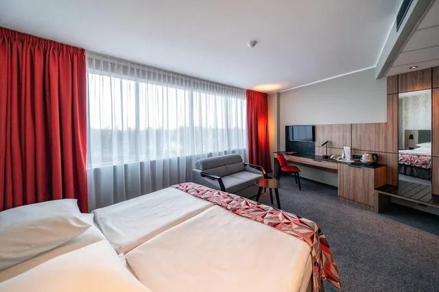 غرفة سوبيريور بسرير مزدوج، Hotel Park Plaza 2/10