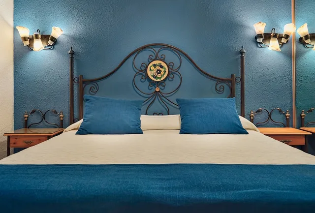 شقة بسريرين منفصلين بشرفة بغرفة نوم واحدة مع أريكة، Regency Torviscas Apartments And Suites 2/3
