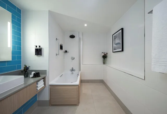 Senior, Studio, Suite, Sea View، Leonardo Royal Hotel Brighton Waterfront 7/7