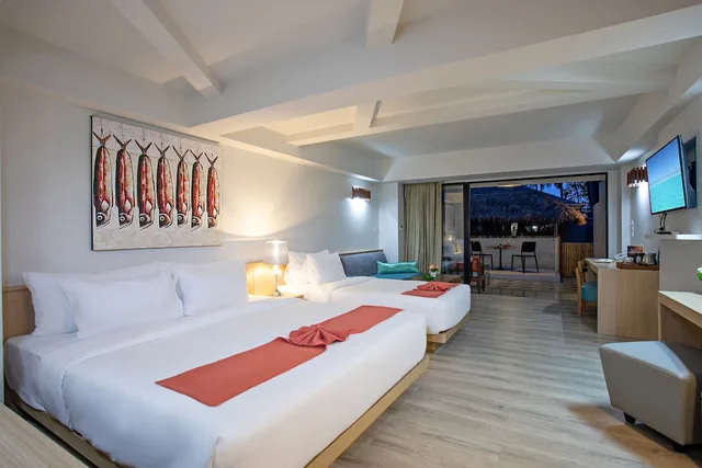 غرفة جونيور عائلية بسرير كينج وسريرين منفصلين، Villa Cha Cha Krabi Beachfront Resort 1/3