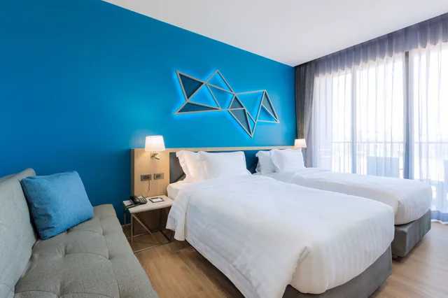 غرفة ديلوكس بسريرين منفصلين بشرفة، Bluesotel Smart Krabi Aonang Beach Adults Only 3/6