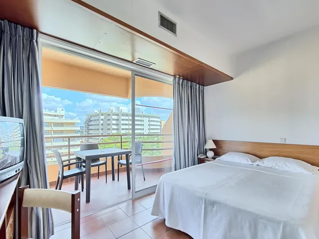 1 Bedroom, Apartment, Twin Beds, Sofa, Portobelo Vilamoura - Marina & Beach Apartment Hotel 1/4