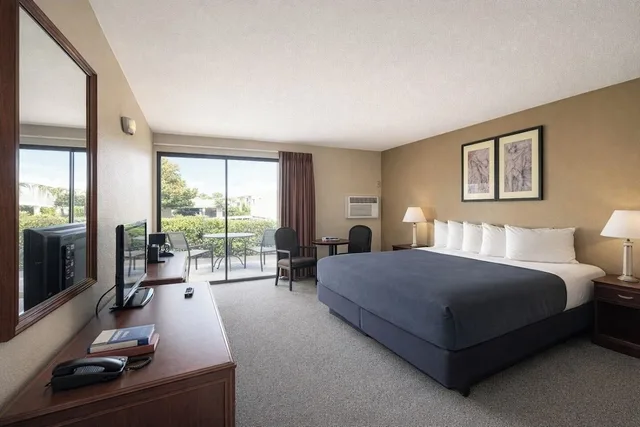 غرفة سوبيريور بسرير كينج، Lake Powell Canyon Inn 3/10