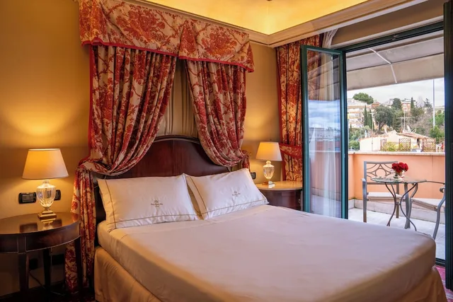 جناح جونيور بسرير كوين مع أريكة، River Chateau Hotel 1/6