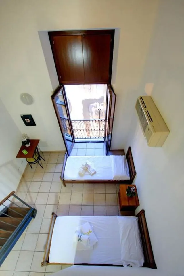 غرفة رباعية بأربعة أسرّة بحمام خاص، Hostel Marina 1/3