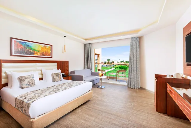 غرفة ديلوكس ثلاثية بإطلالة على البحر، Pickalbatros Royal Moderna Resort Sharm El Sheikh 1/7