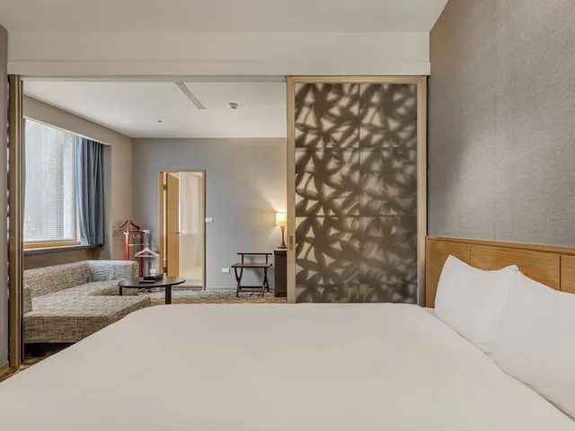 جناح سوبيريور بسرير كوين، Guide Hotel Taipei Chongqing 2/10
