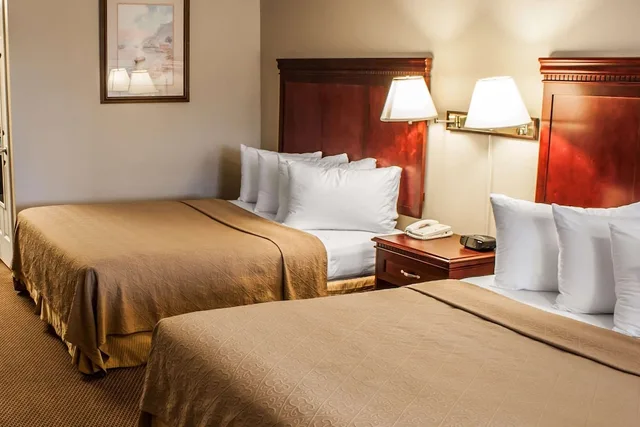 غرفة قياسية بسريرين كوين للمدخنين، Quality Inn & Suites Fife Seattle WA 4/5