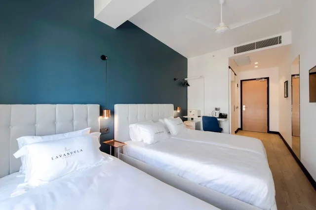 غرفة قياسية ثلاثية بسرير كينج وسرير فردي، Levent Lavandula Hotel 2/5