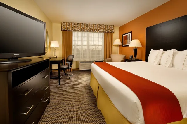 جناح بسرير كينج لذوي الإعاقة، Holiday Inn Express Hotel And Suites Manassas 3/10