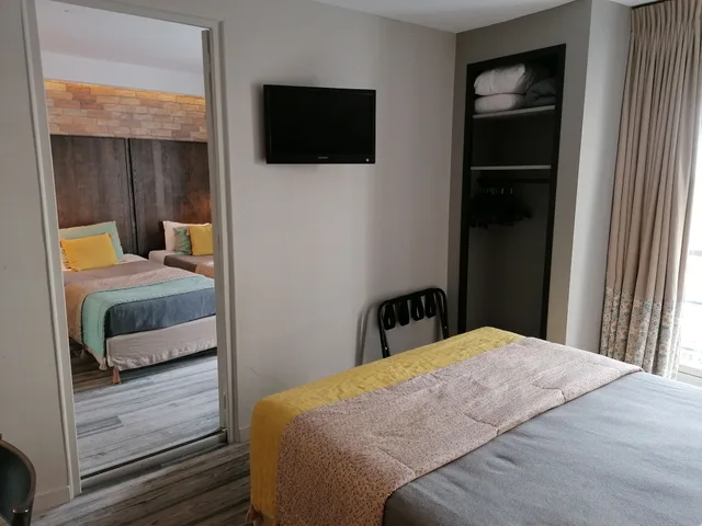 جناح عائلي بسرير مزدوج وسريرين منفصلين، HOTEL MICHELET ODEON 3/6