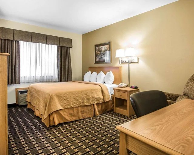 غرفة بسرير كوين لذوي الإعاقة، Quality Inn Mauston I-90 5/7