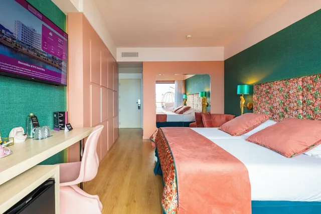 غرفة كومفورت بسريرين منفصلين، NYX Hotel Ibiza - Adults Only 4/10