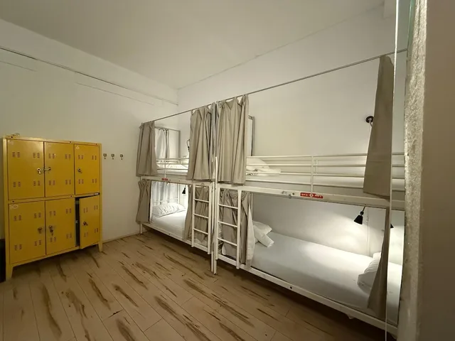 Mixed Dorm, 6 People, 6 Bunk Beds، QUO Milano 5/8