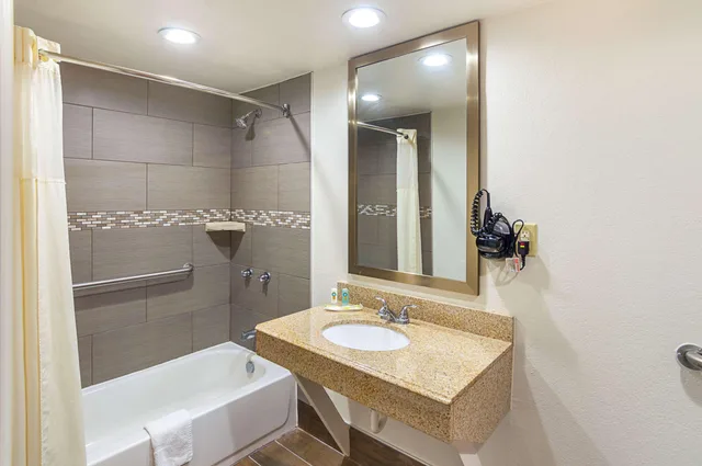 غرفة بسرير مزدوج، Quality Inn Amarillo I-40 East 3/3