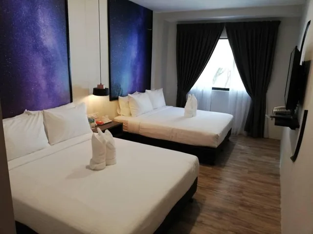 Super, Deluxe, 2 Queen Beds، De Luna Hotel Sri Petaling 1/3