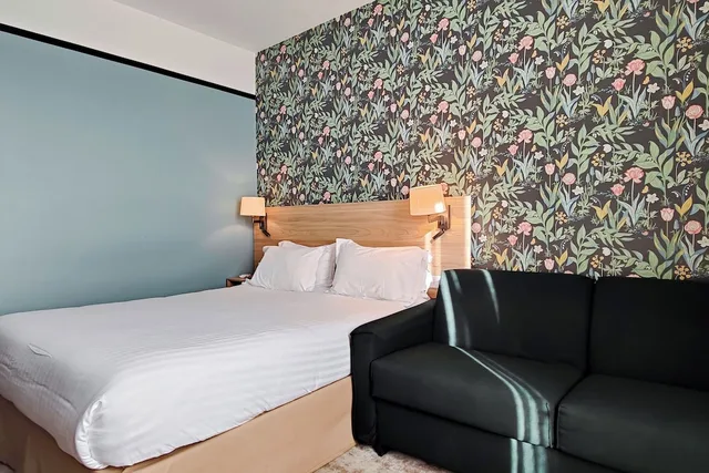 غرفة تنفيذية بسرير مزدوج مع أريكة، 1 MED HOTEL 5/10