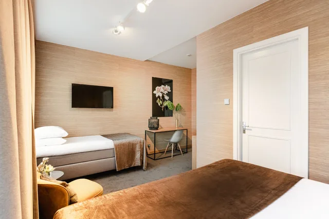 غرفة عائلية ثلاثية بسرير كينج وسرير فردي، The Delphi Amsterdam Townhouse 2/3