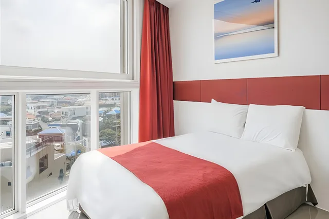 Room, Double Bed, Village View، Aimi Jeju Beach Hotel 1/2